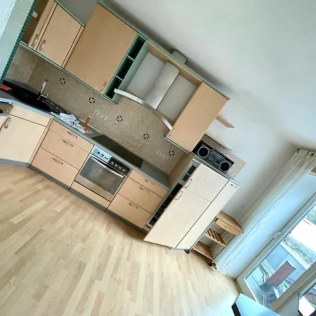 Bed & Breakfast Im Zentrum Von Entspannt Wohnen, Entdecken Sie Den Park Und Schloss Oder Schwerin Mit Seinem Weltkulturerbe Und Nahegelegene Ostsee *
