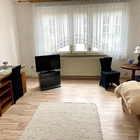 Im Zentrum Von Entspannt Wohnen, Entdecken Sie Den Park Und Schloss Oder Schwerin Mit Seinem Weltkulturerbe Und Nahegelegene Ostsee