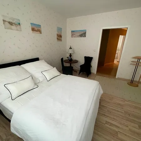 Alte Baeckerei Im Zentrum Von Entspannt Wohnen Entdecken Sie Den Park Und Schloss Oder Schwerin Mit Seinem Weltkulturerbe Und Nahegelegene Ostsee 3*